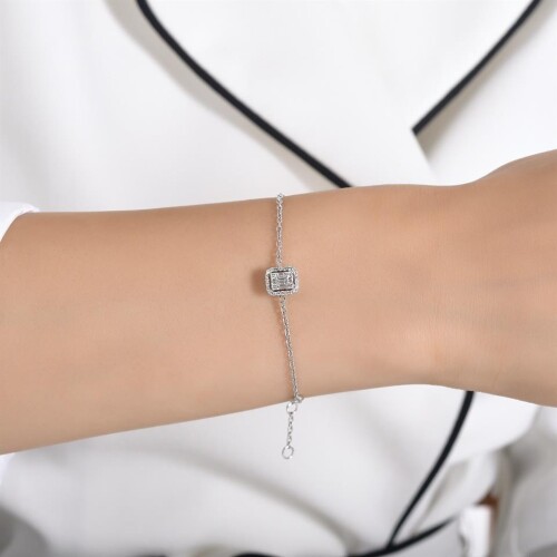 Klasik Baget Pırlanta Özel Zincirli Bileklik Modeli - Gelin Damat Diamond